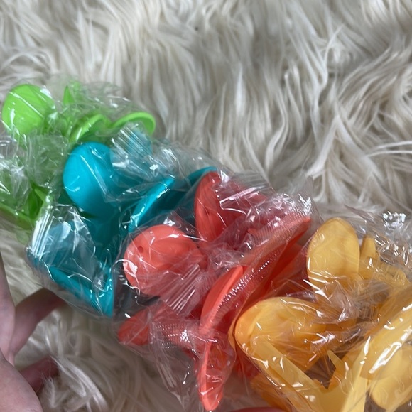 Trendy Y2K vibrant summer flower hair clip claw clip blue orange hair accessory - Picture 13 of 16